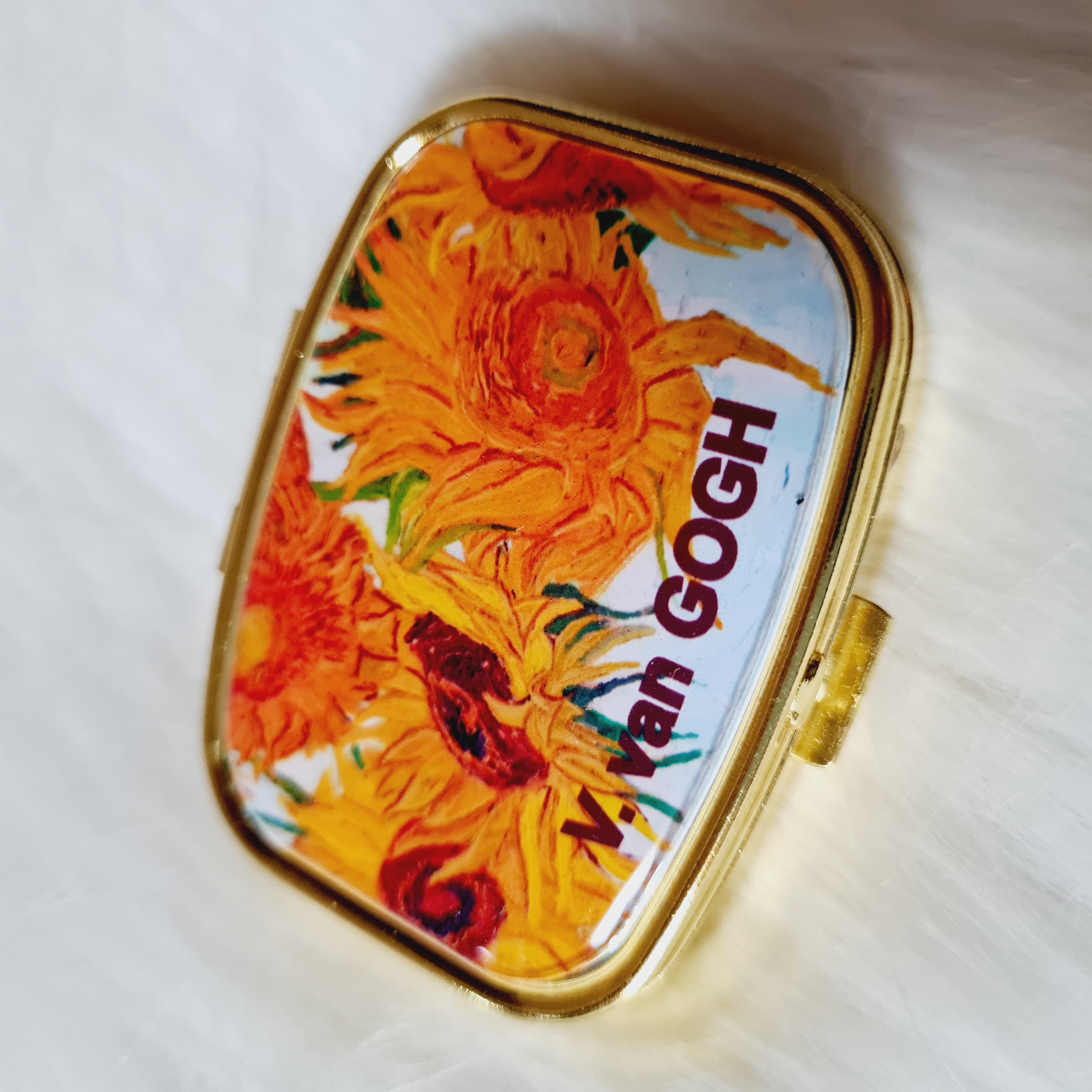 DÓZA NA PILULKY MOTIV VINCENT VAN GOGH - SLUNEČNICE - ZLATÁ