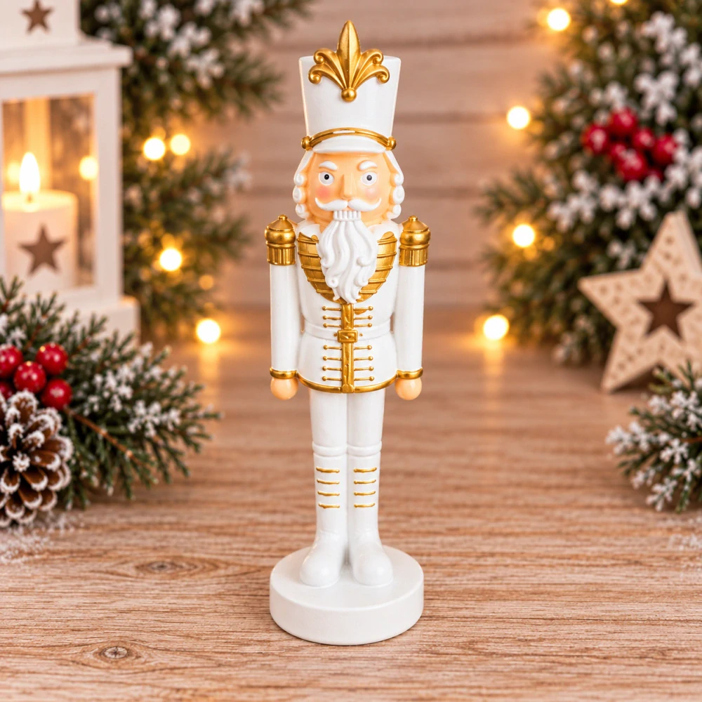 🎄 Vánoční dekorace – voják v bílo-zlatém provedení