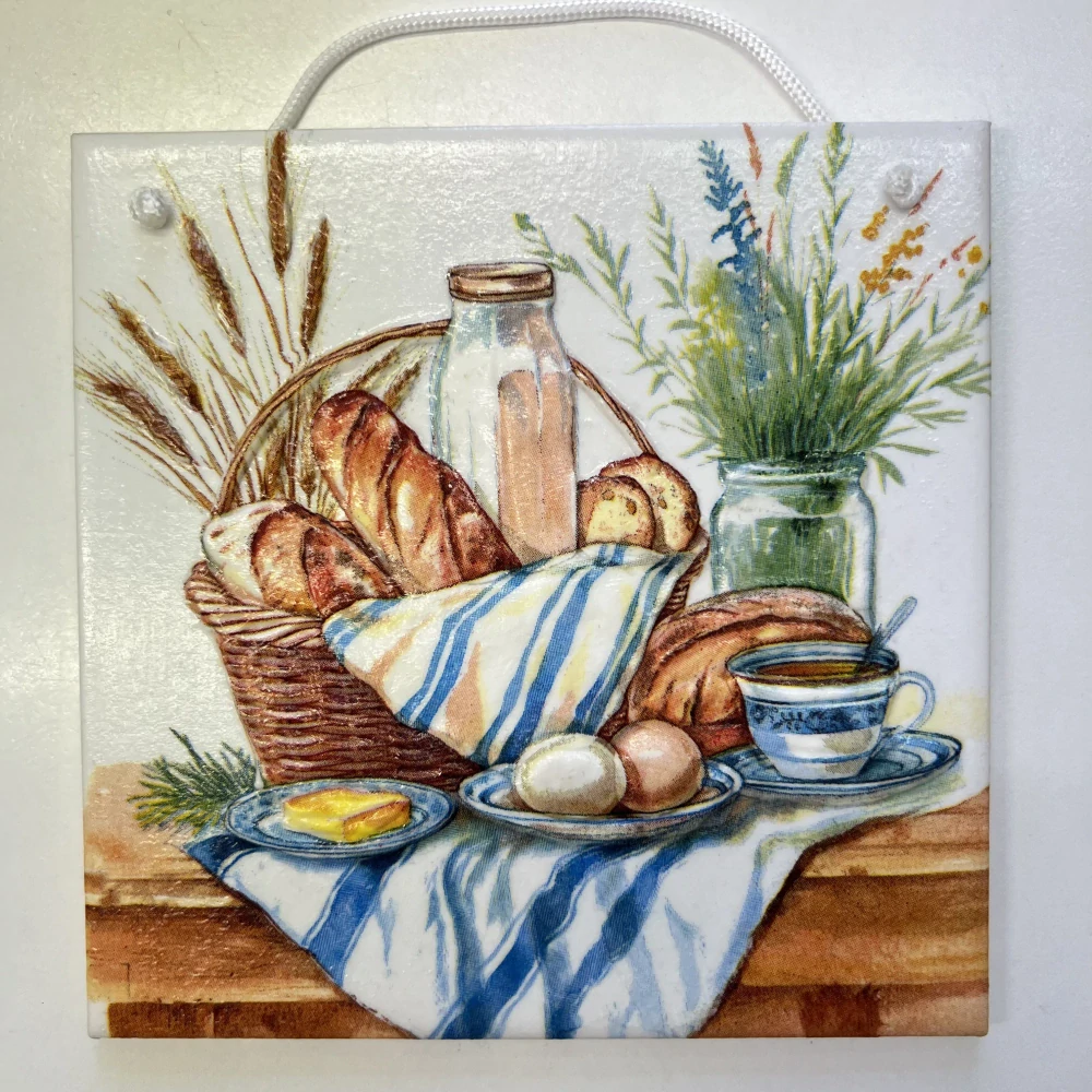 KERAMICKÁ DLAŽDICE ZDOBENÁ TECHNIKOU DECOUPAGE 3D