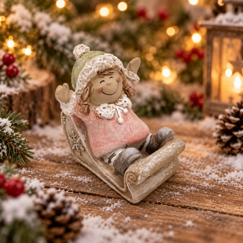 ❄️ Zimní figurka – holčička na sáňkách
