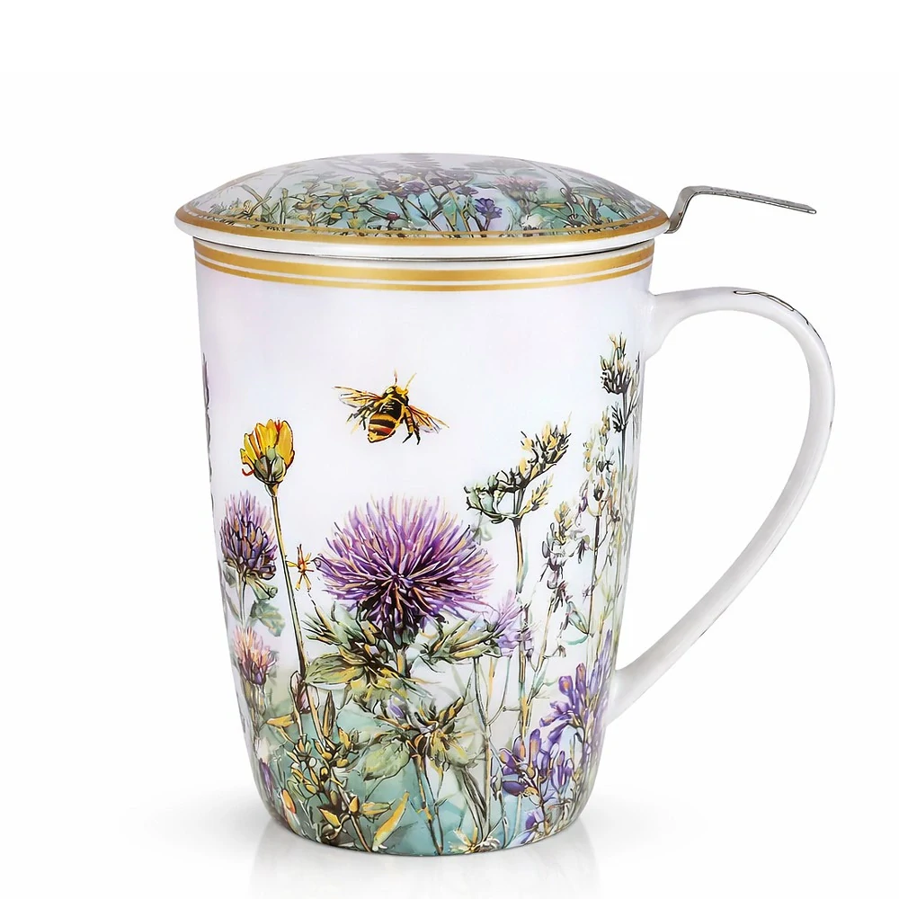 🌸 Velký hrnek 600 ml se sítkem a víčkem – Kvetoucí pole 🌸