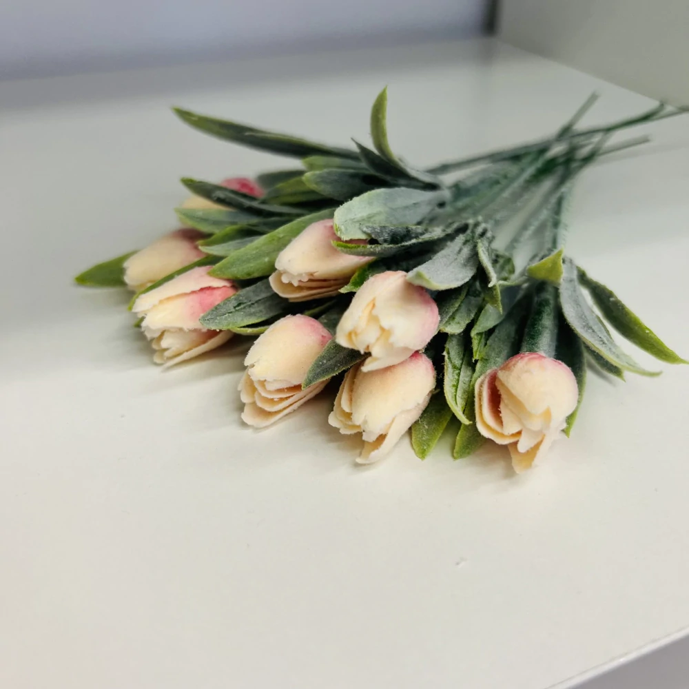 JARNÍ DEKORACE MINI TULIPÁN - BARVA MERUŇKOVÁ
