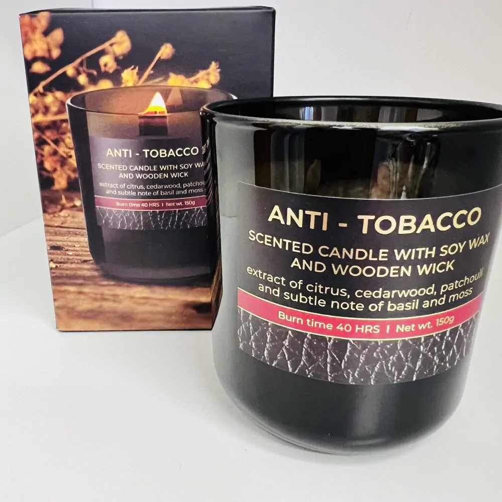 SVÍČKA VE SKLE S DŘEVĚNÝM KNOTEM