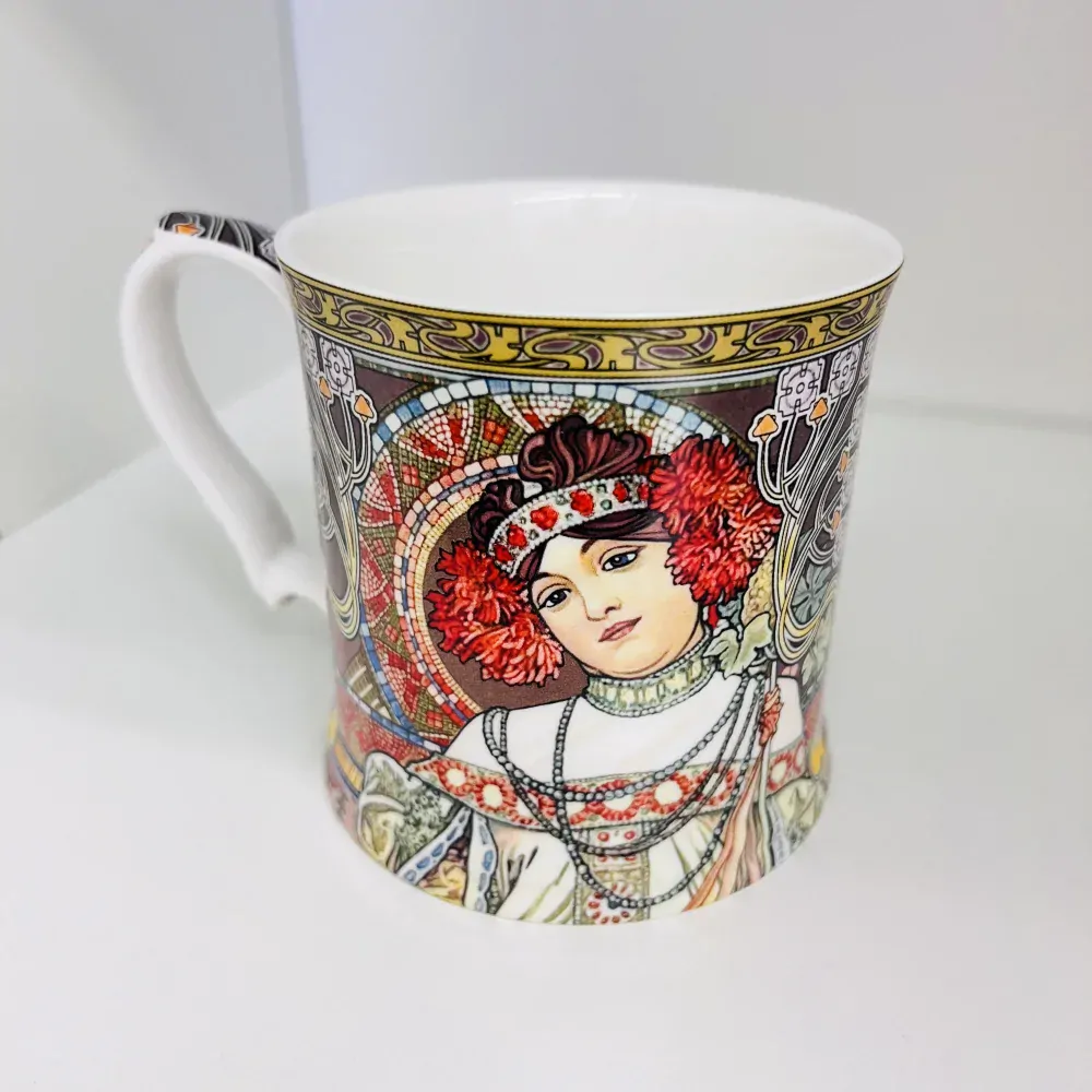 DÁRKOVÉ BALENÍ HRNEK MOTIV ALPHONSE MUCHA