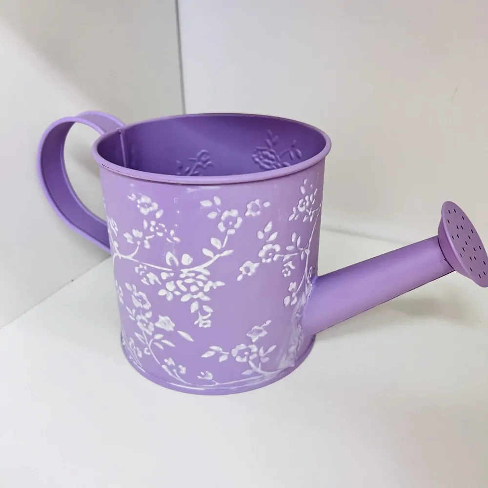 DEKORACE KONVIČKA KOVOVÁ FIALOVÁ