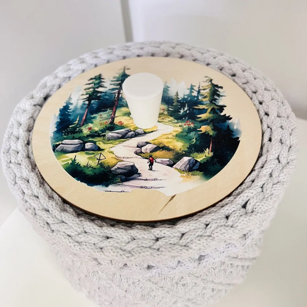 HÁČKOVANÝ KOŠÍK S VÍKEM