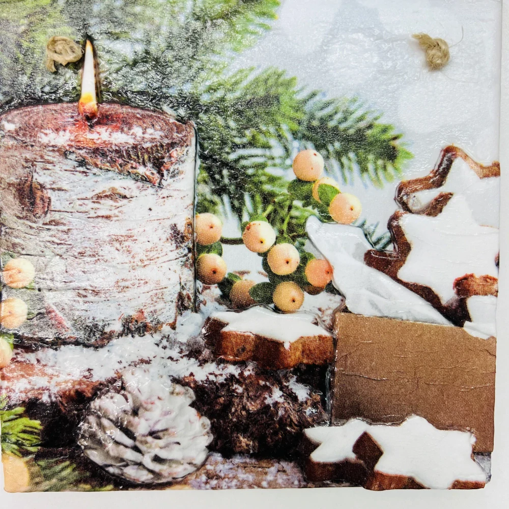 DEKORACE K ZAVĚŠENÍ DLAŽDICE ZDOBENA TECHNIKOU DECOUPAGE 3D