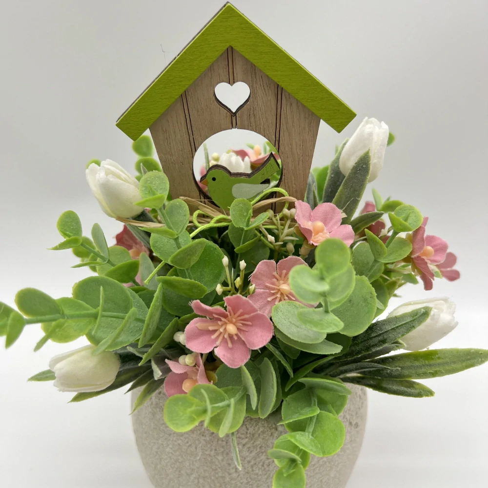 JARNÍ DEKORACE SKOŘÁPKA ZDOBENÁ UMĚLÝMI KVĚTY 