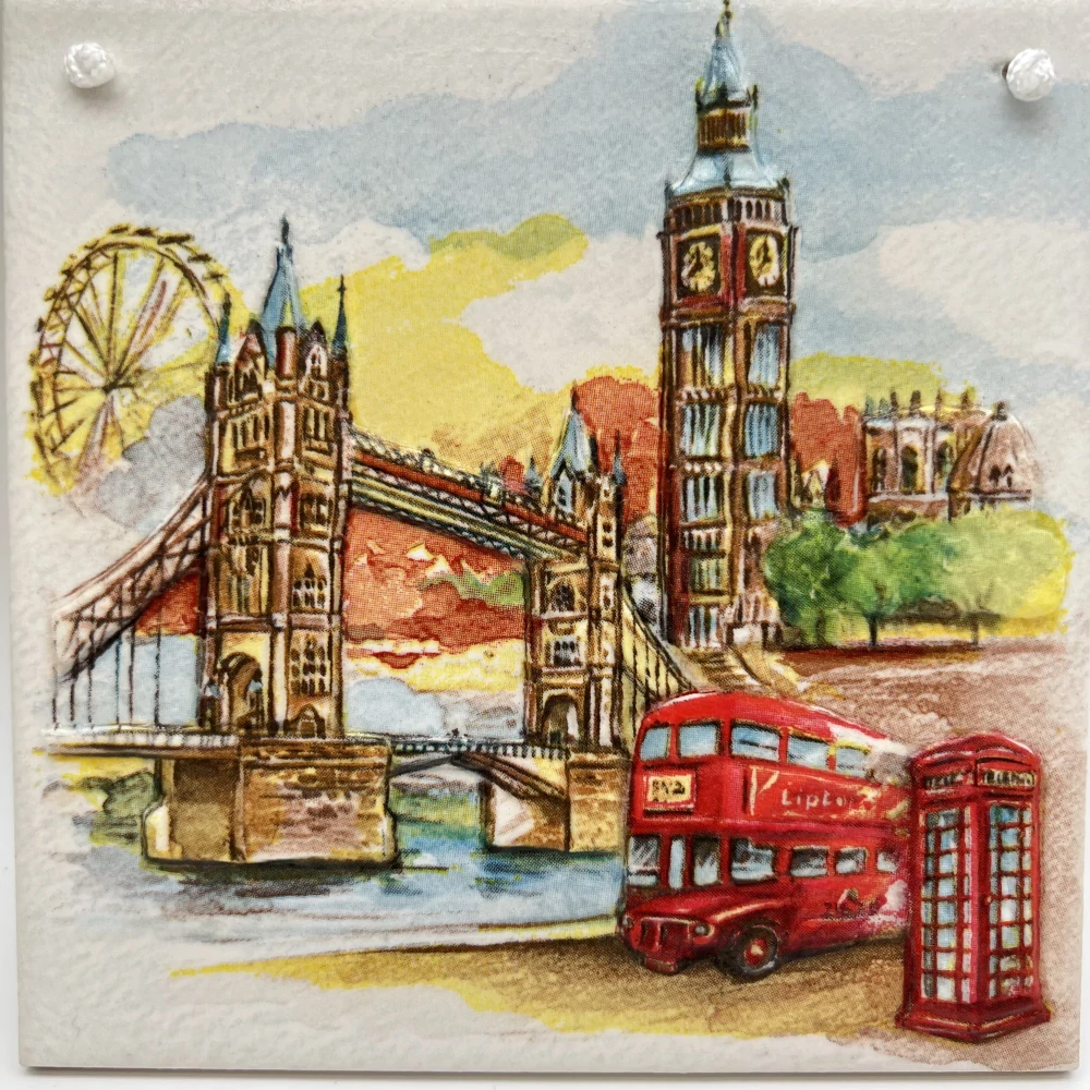 DEKORACE K ZAVĚŠENÍ DLAŽDICE ZDOBENÁ TECHNIKOU DECOUPAGE 3D 