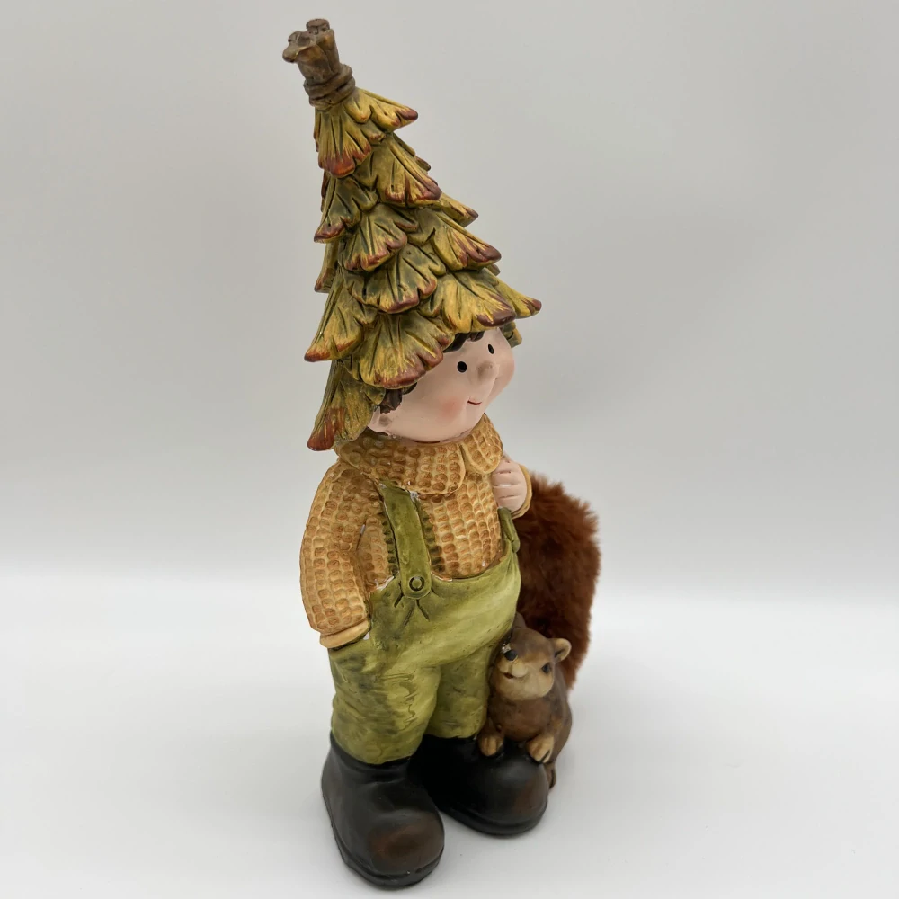 DEKORACE FIGURA CHLAPCE SE ZVÍŘÁTKEM