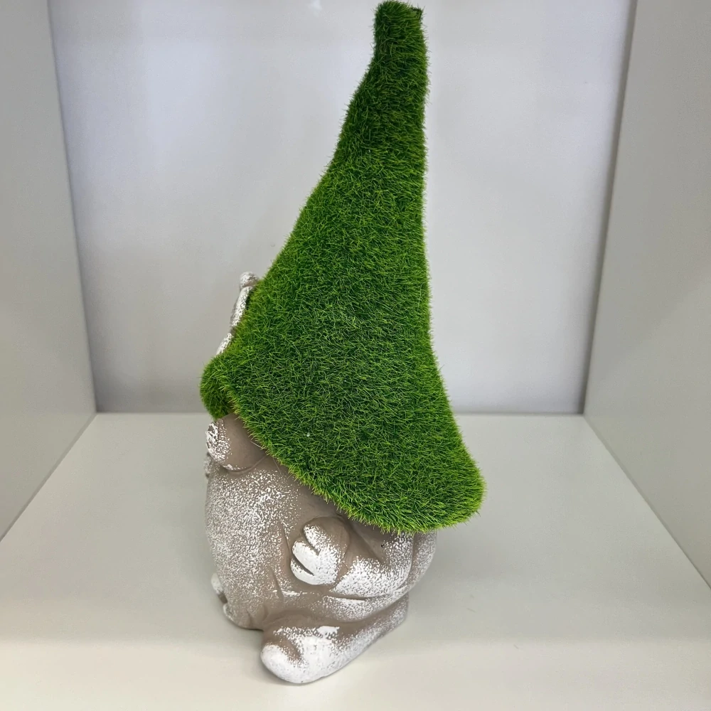 KERAMICKÁ FIGURKA SKŘÍTKA