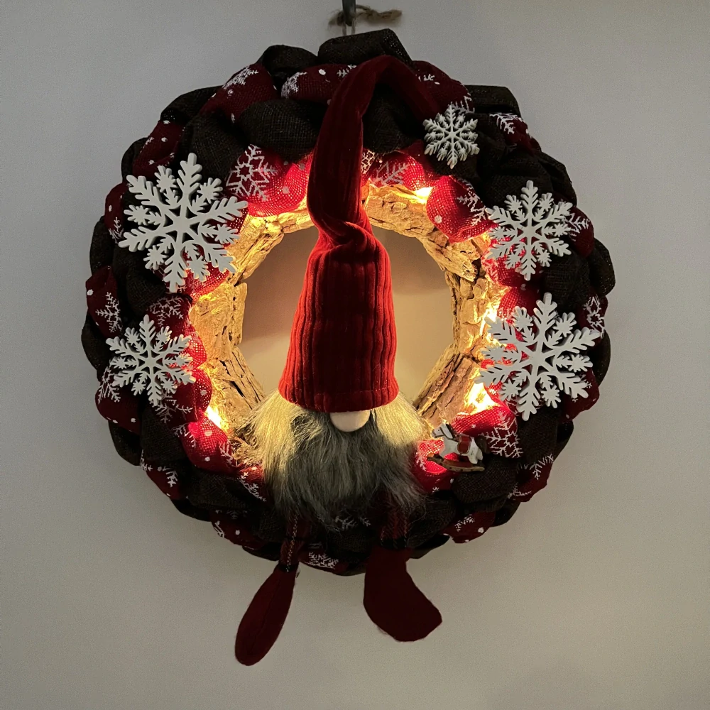 🎄 Vánoční věnec se skřítkem a LED osvětlením