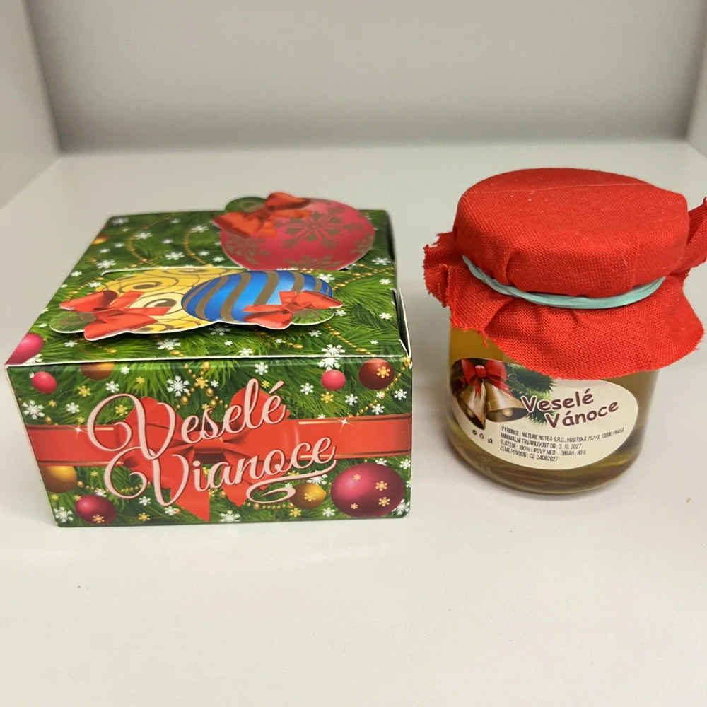 🎁 Vánoční dárkový balíček – med & čaje „Veselé Vánoce“