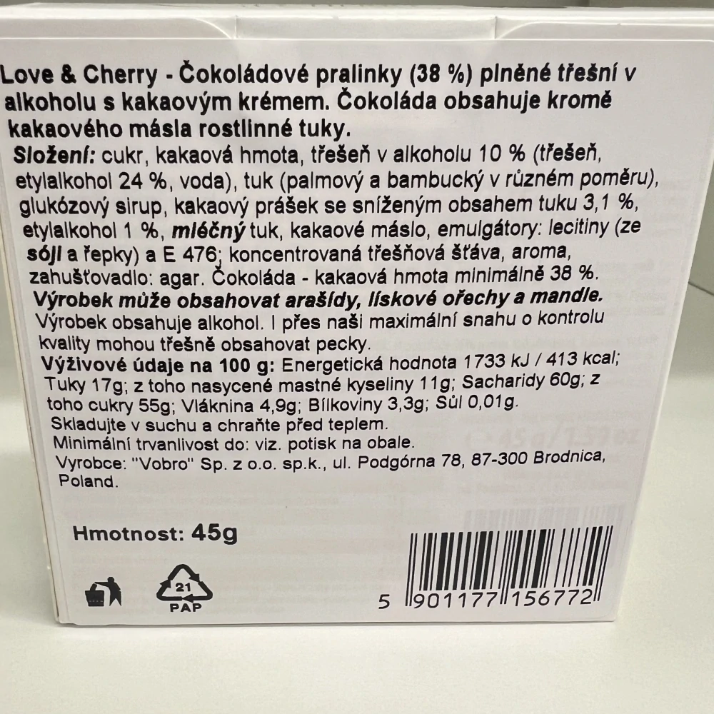 ❤️ Love & Cherry – čokoládové pralinky s třešní v alkoholu (45 g)