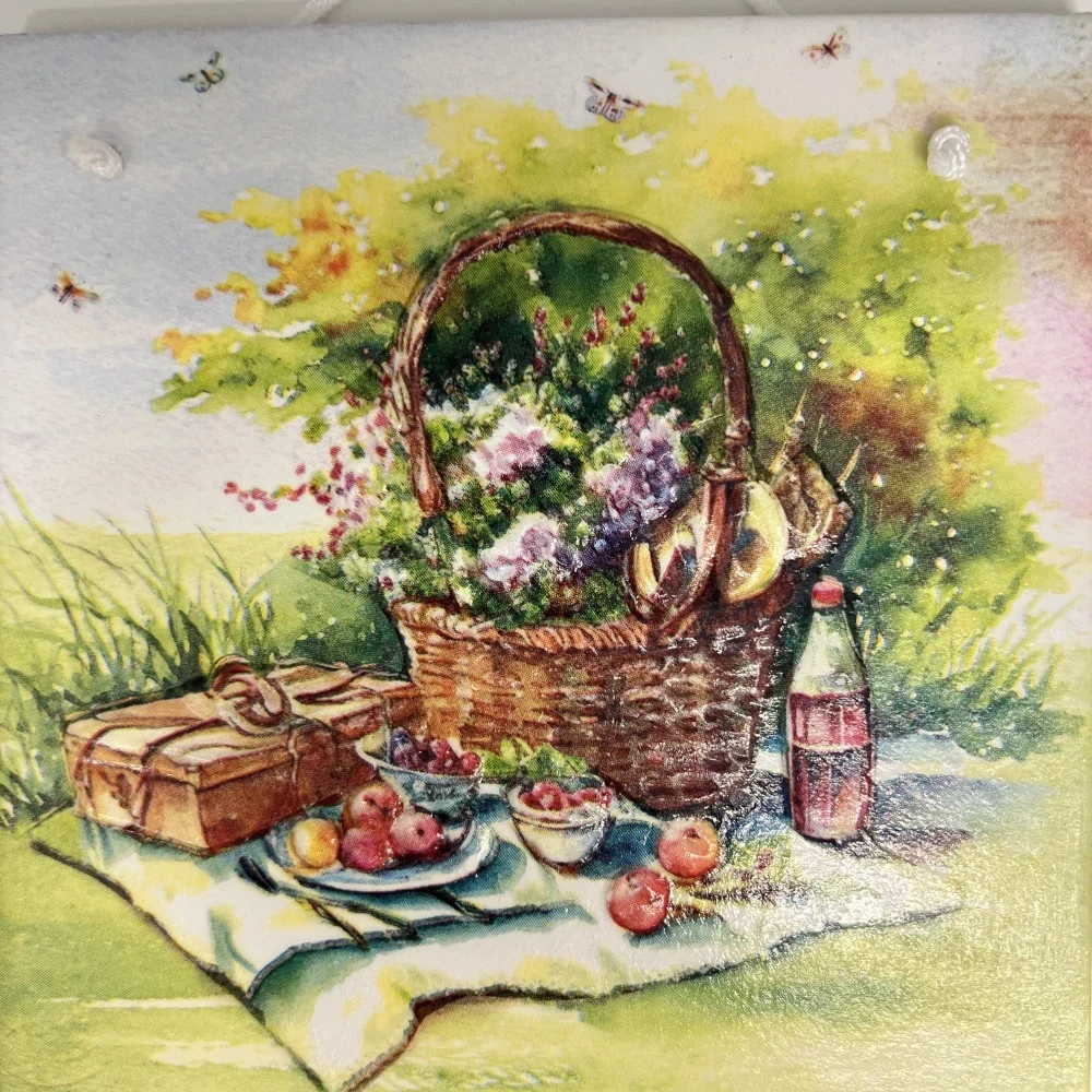🌿 Zdobená keramická dlaždice – Letní piknik 🍎