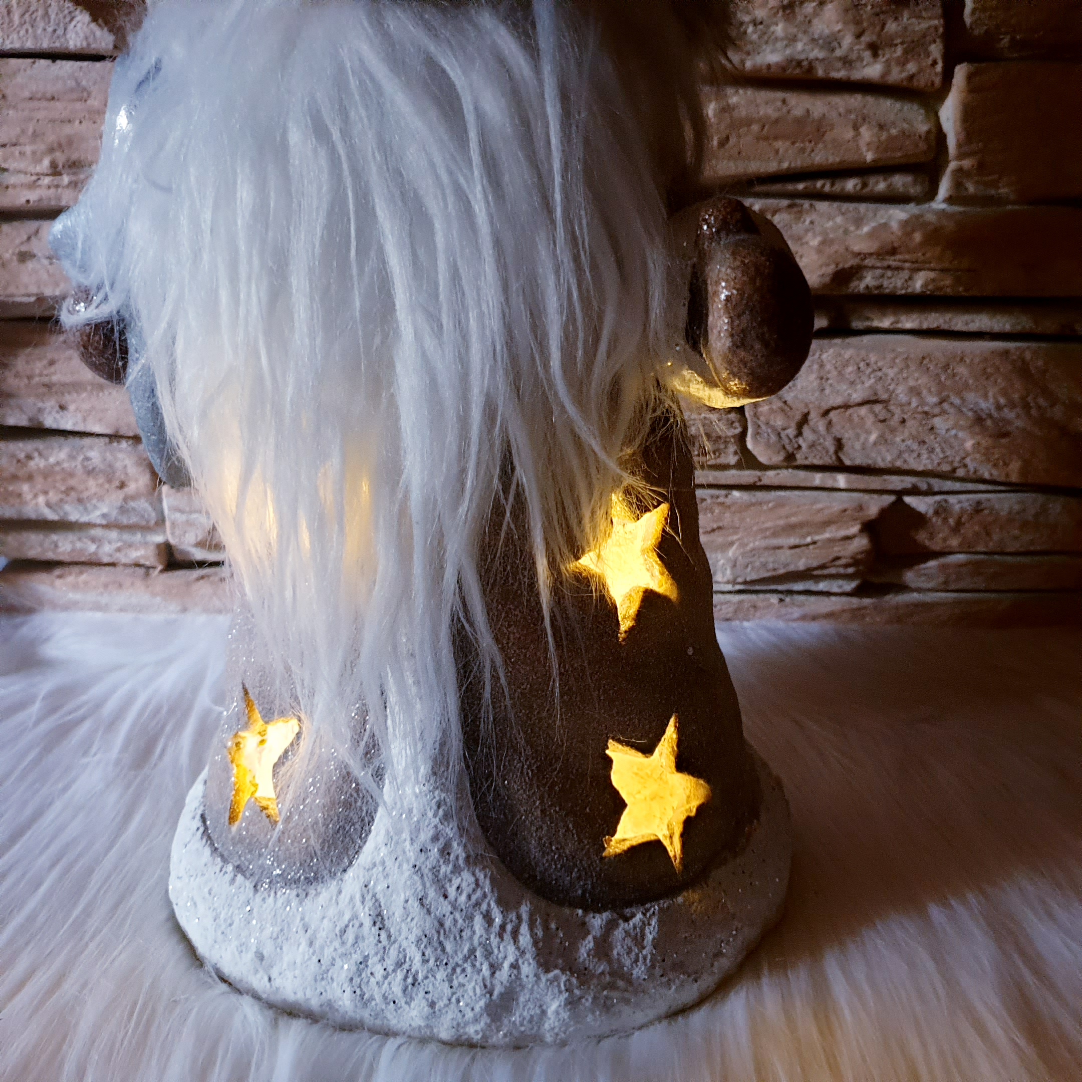 FIGURKA S LED OSVĚTLENÍM 