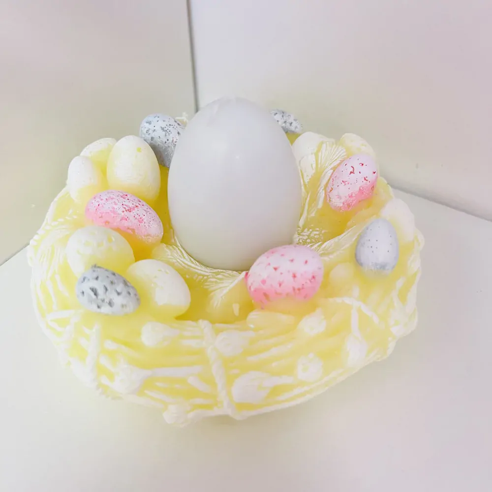 SVÍČKA VAJÍČKO SE SVÍCNEM BARVA ŽLUTÁ