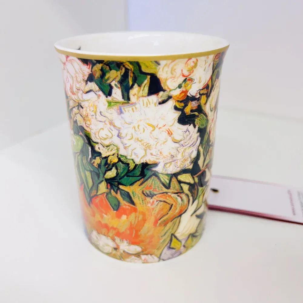 HRNEK V DÁRKOVÉM BALENÍ MOTIV VINCENT VAN GOGH - VÁZA S RUŽEMI