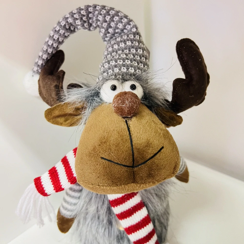 ZIMNÍ DEKORACE SEDÍCÍ SOB