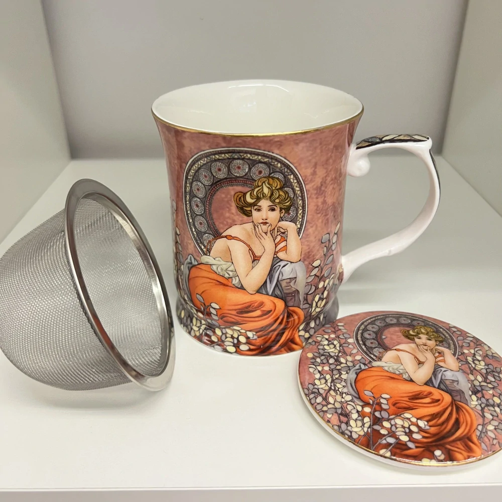 DÁRKOVÝ HRNEK NA BYLINKY MOTIV ALPHONSE MUCHA