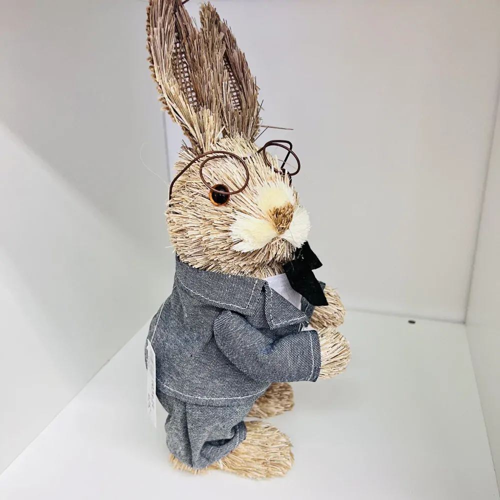 JARNÍ DEKORACE ZAJÍC S BRÝLEMI - CHLAPEC V OBLEKU