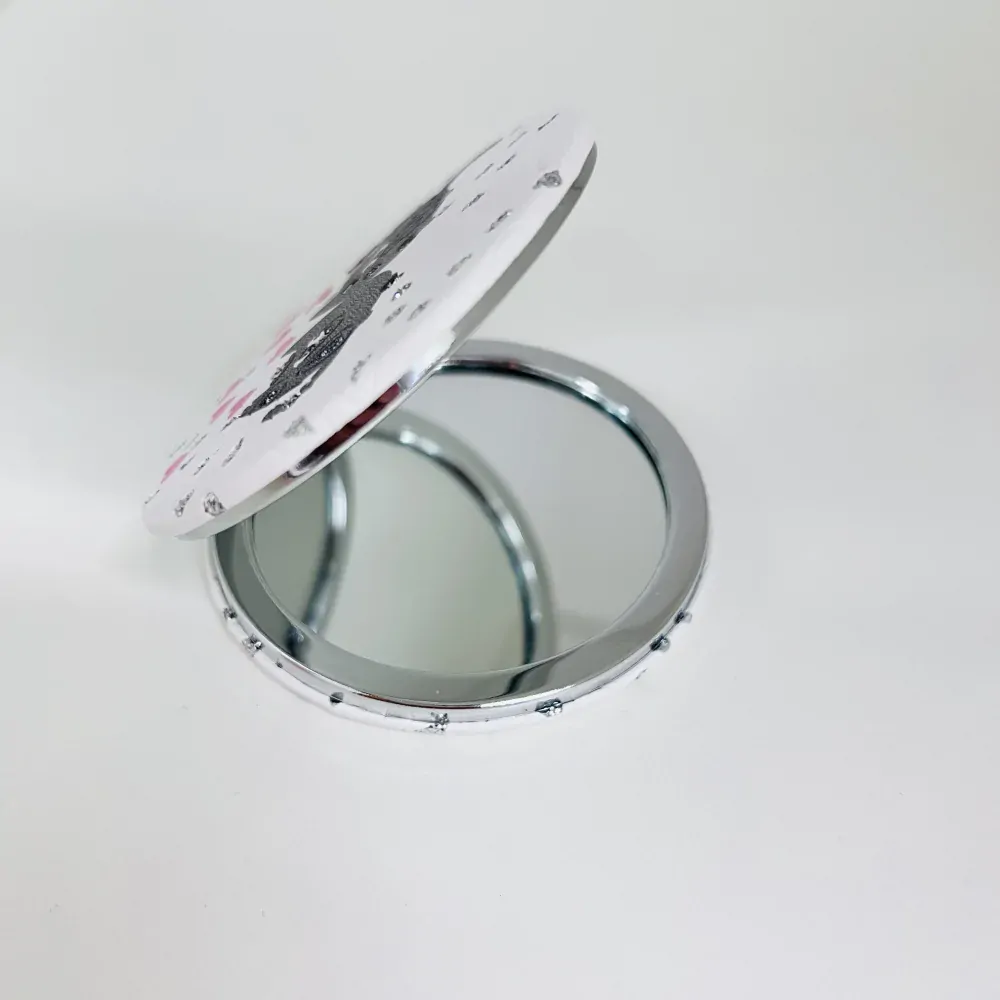 ZRCÁTKO MOTIV KOČKY