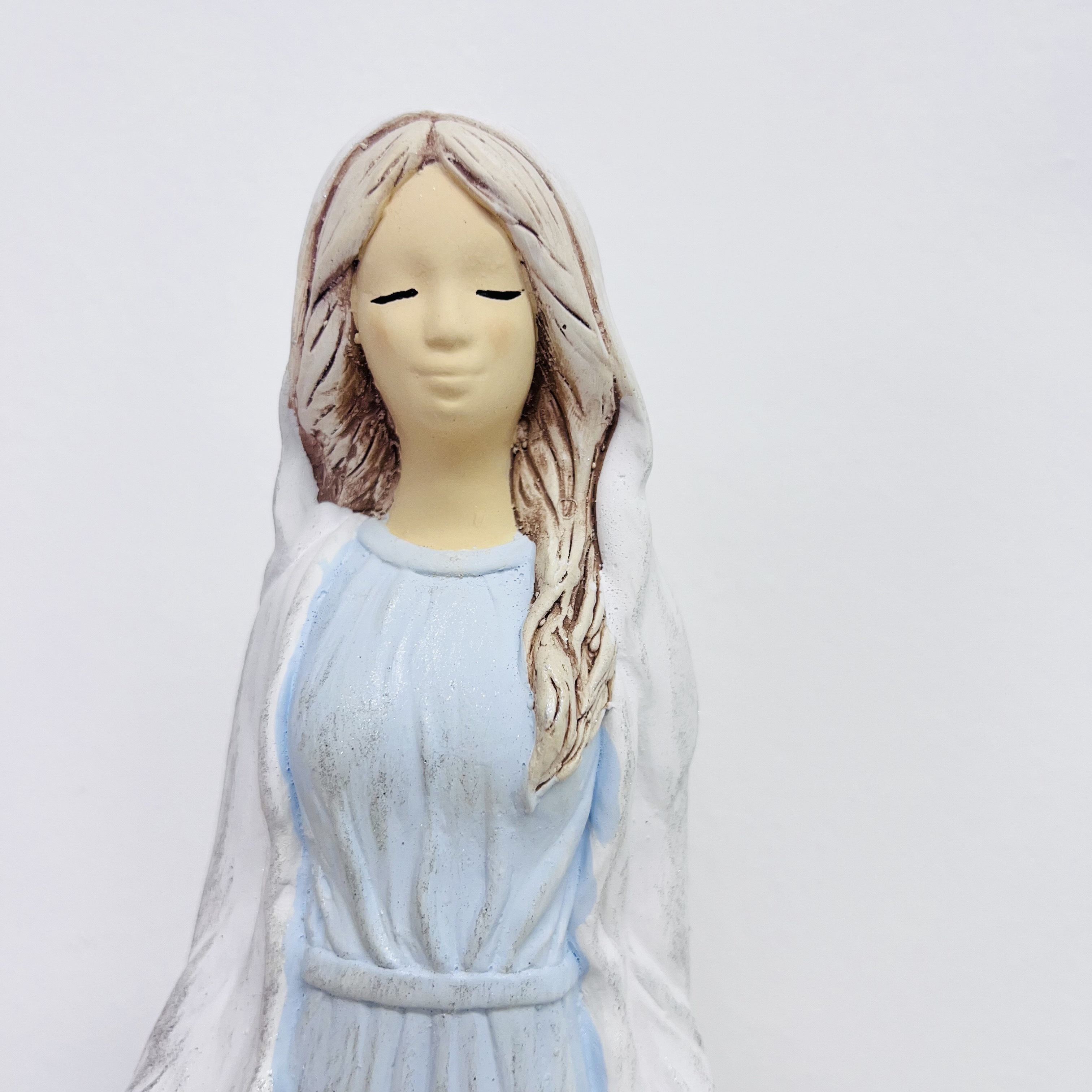 DEKORACE FIGURA MARIE - SVĚTLÁ