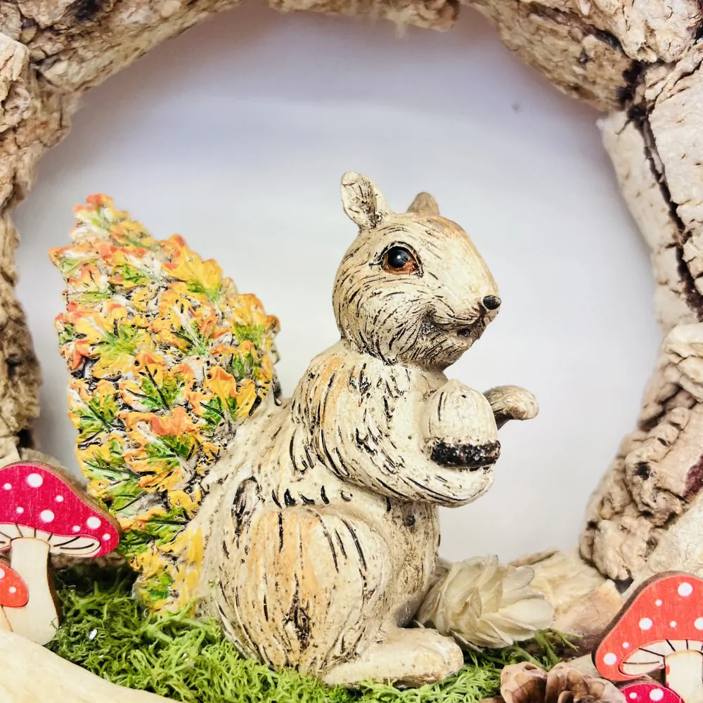 DEKORACE VĚNEC NA DVEŘE S FIGURKOU