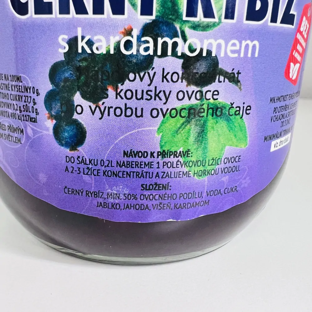 PEČENÝ ČAJ ČERNÝ RYBÍZ S KARDAMOMEM