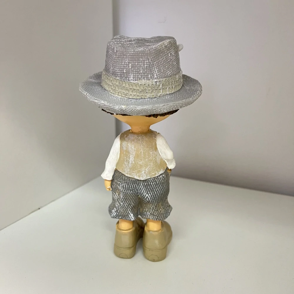 DEKORACE FIGURKA CHLAPCE