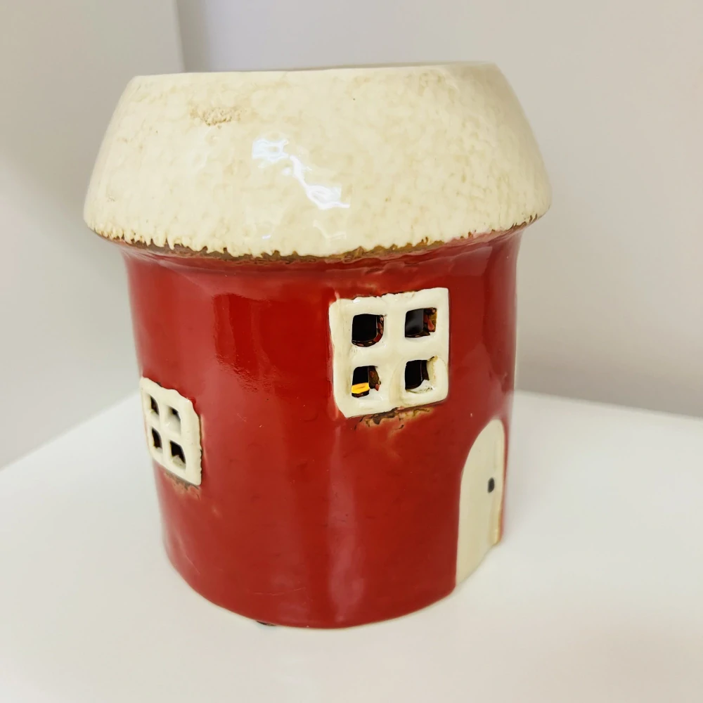 DEKORACE AROMALAMPA TVAR DOMEČEK 