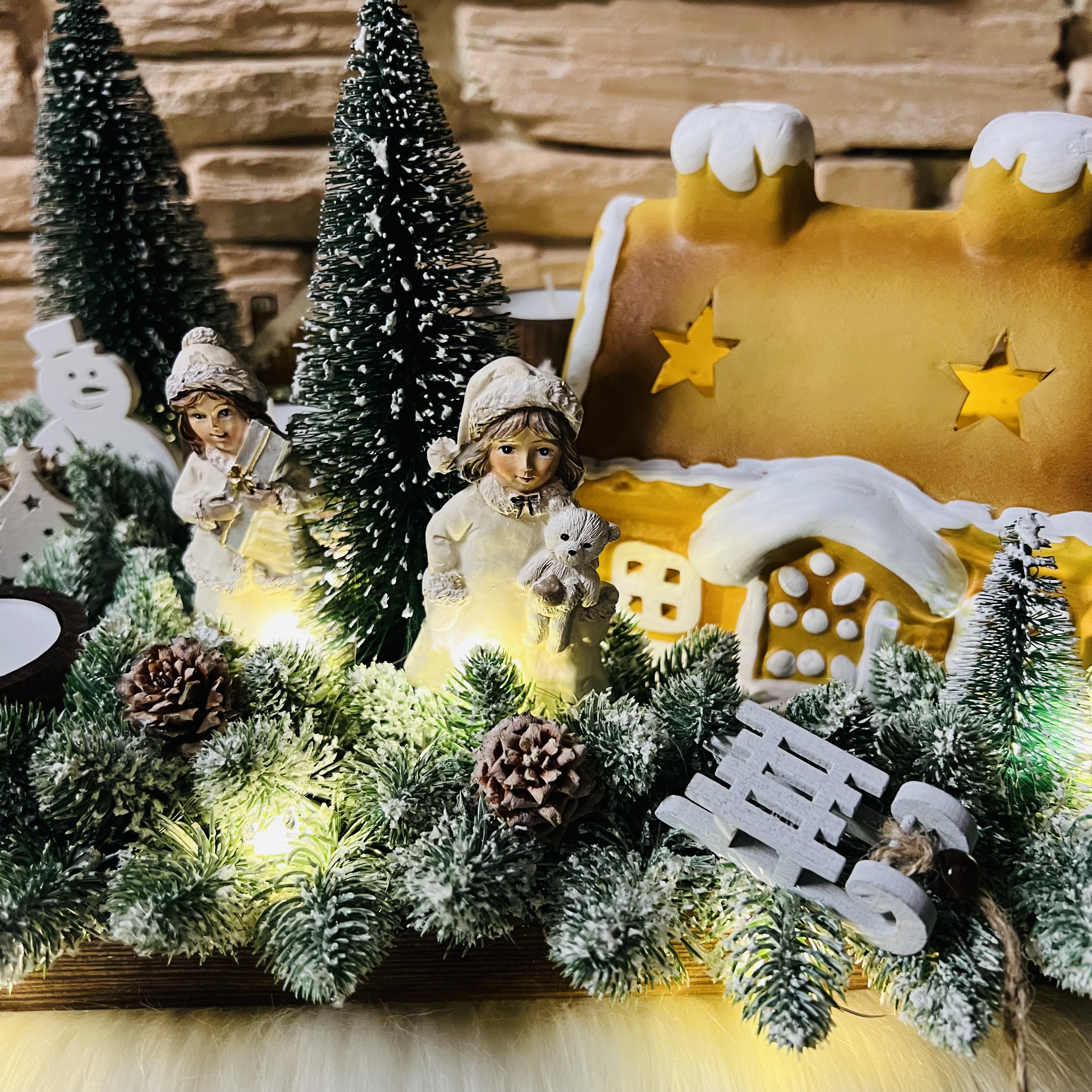 ZIMNÍ DEKORACE ADVENTNÍ SVÍCEN NA ČAJOVÉ SVÍČKY S OSVĚTLENÍM