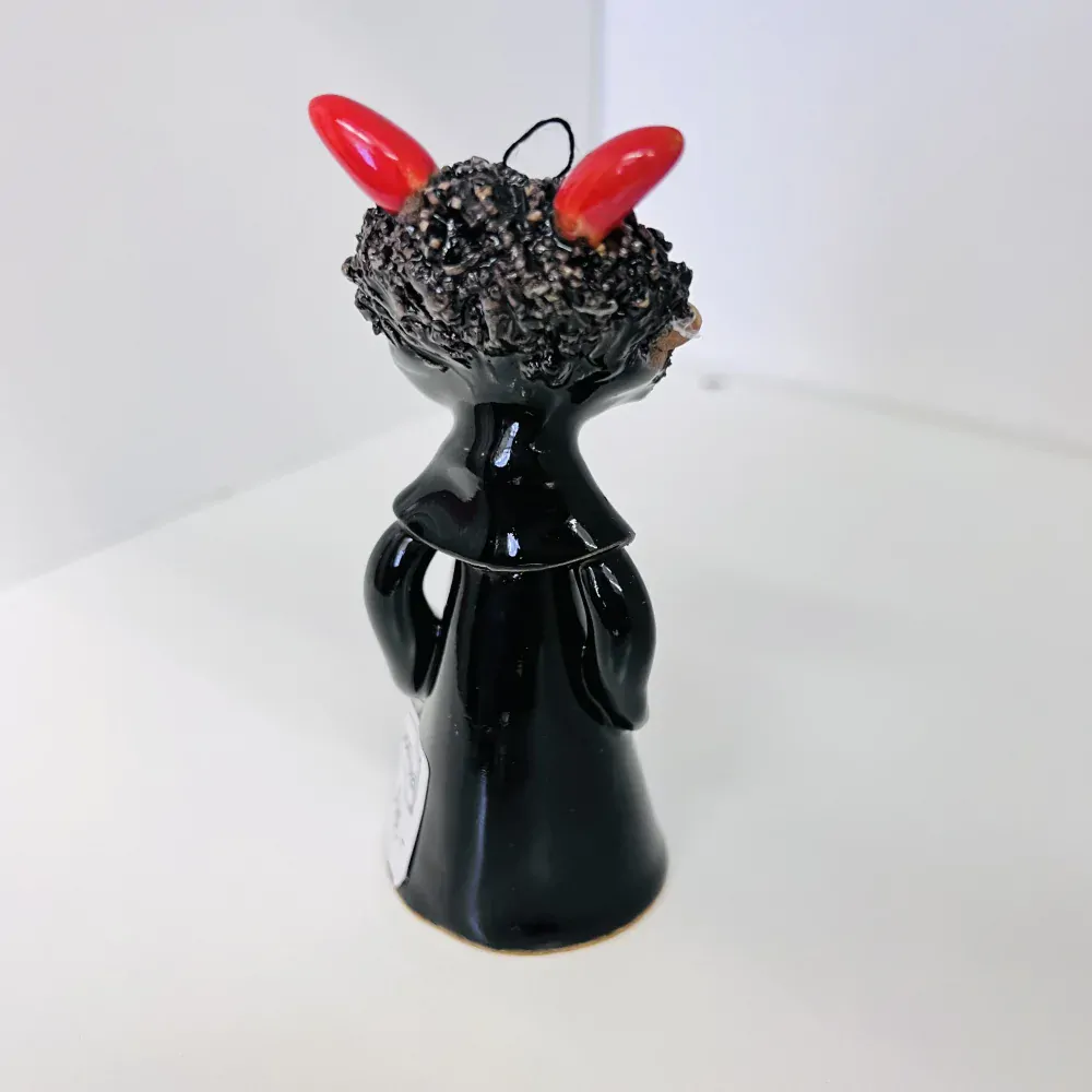 ČERT ZVONEK ROVNÉ ROHY