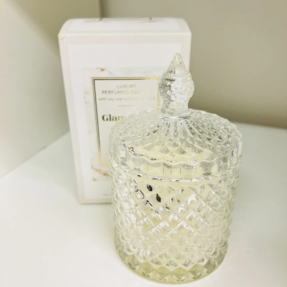 DÁRKOVÁ SVÍČKA VE SKLE - GLAMOROUS CRYSTAL