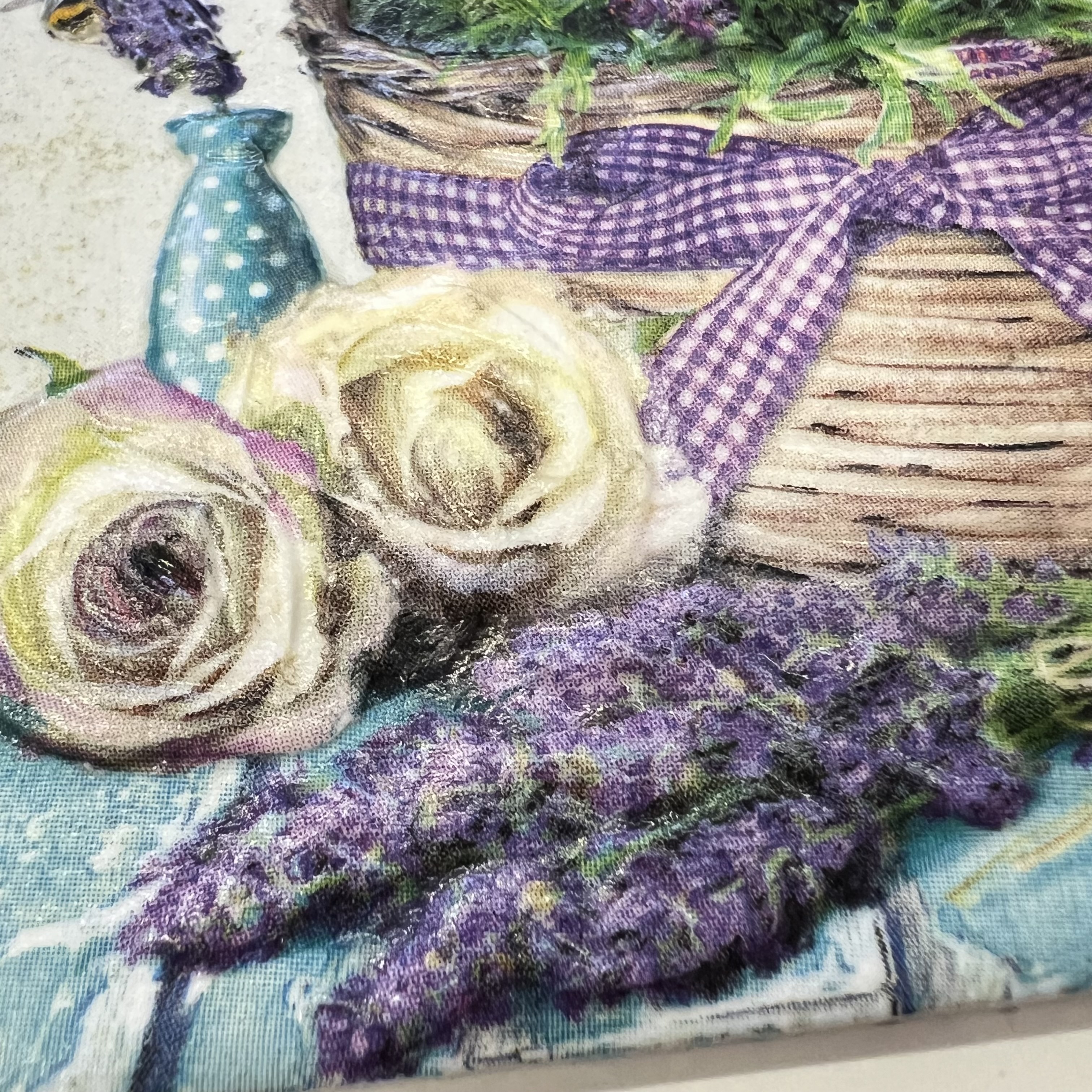 DEKORACE K ZAVĚŠENÍ DLAŽDICE ZDOBENÁ TECHNIKOU DECOUPAGE 3D