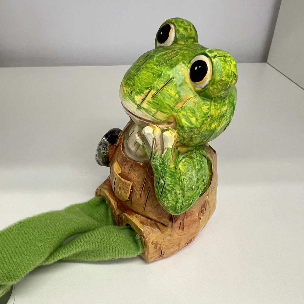 DEKORACE FIGURKA ŽÁBY SEDÍCÍ