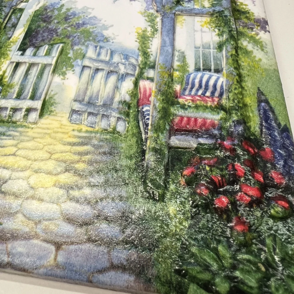 DEKORACE K ZAVĚŠENÍ DLAŽDICE ZDOBENÁ TECHNIKOU DECOUPAGE 3D