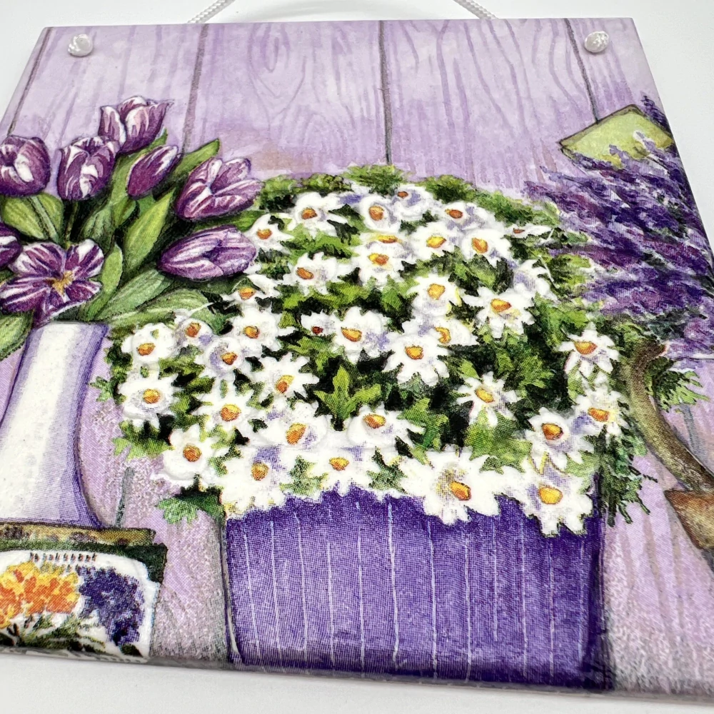 DEKORACE K ZAVĚŠENÍ DLAŽDICE ZDOBENÁ TECHNIKOU DECOUPAGE 3D