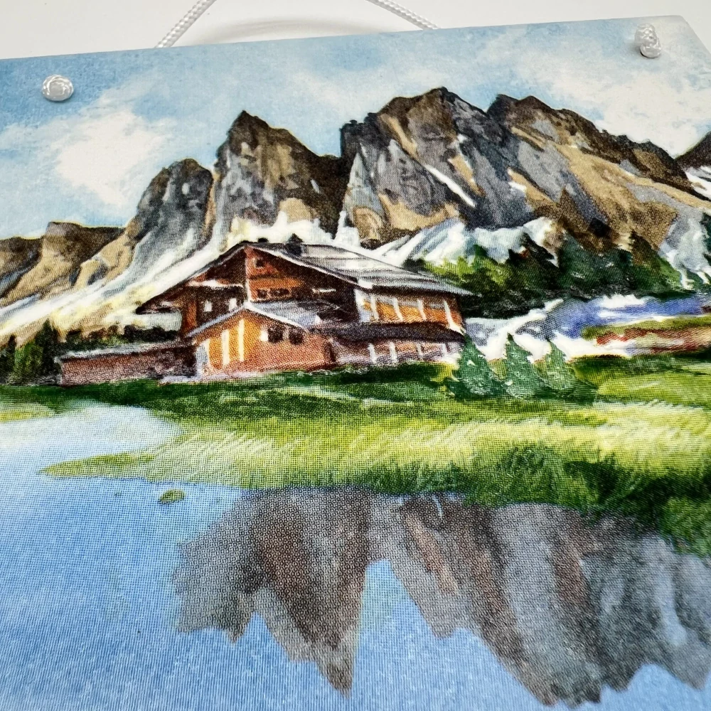 DEKORACE K ZAVĚŠENÍ DLAŽDICE ZDOBENÁ TECHNIKOU DECOUPAGE 3D