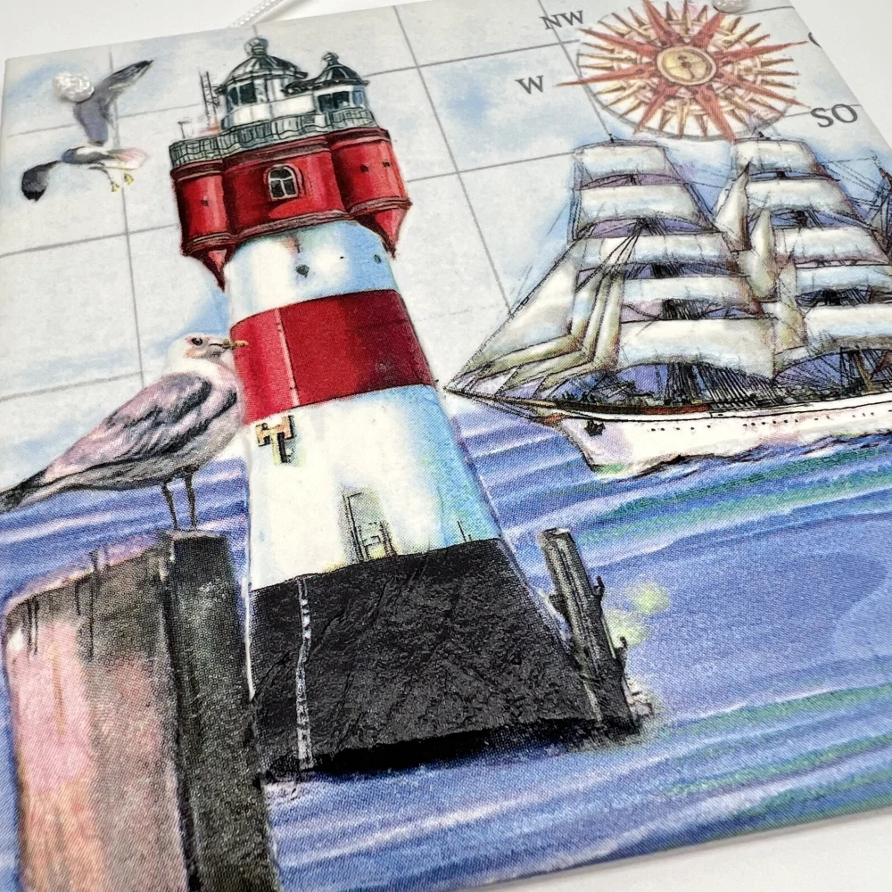 DEKORACE K ZAVĚŠENÍ DLAŽDICE ZDOBENÁ TECHNIKOU DECOUPAGE 3D 