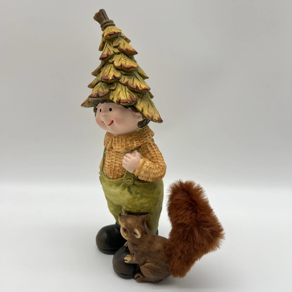 DEKORACE FIGURA CHLAPCE SE ZVÍŘÁTKEM