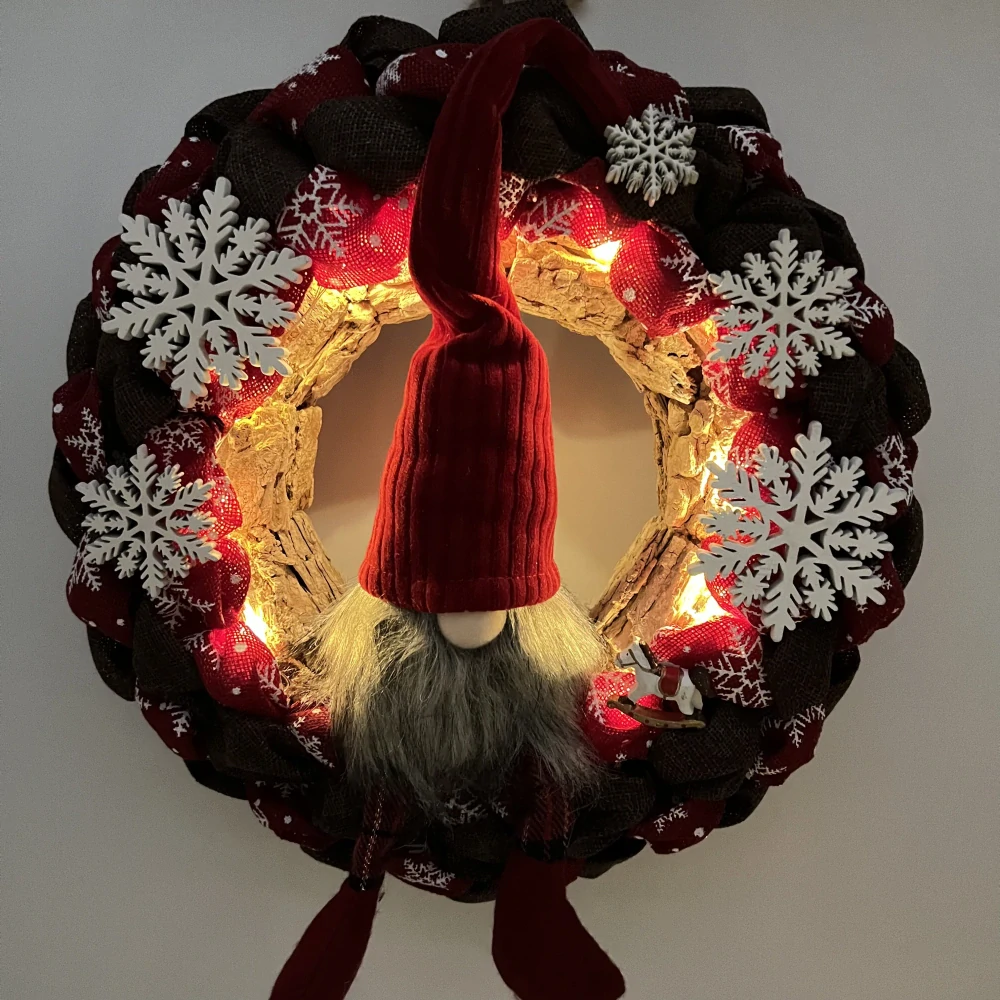 🎄 Vánoční věnec se skřítkem a LED osvětlením