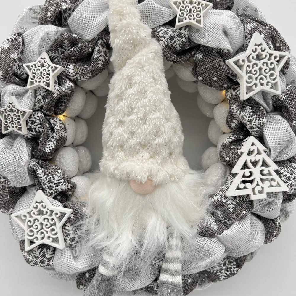 🎄 Zimní LED věneček „Stříbrný skřítek“