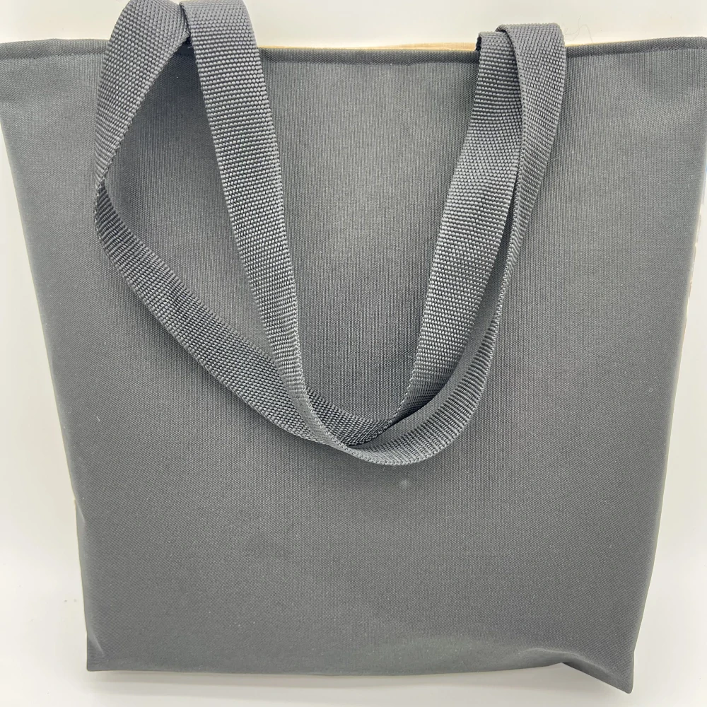 👜 Designová taška – „Zimní pohádková vesnička“