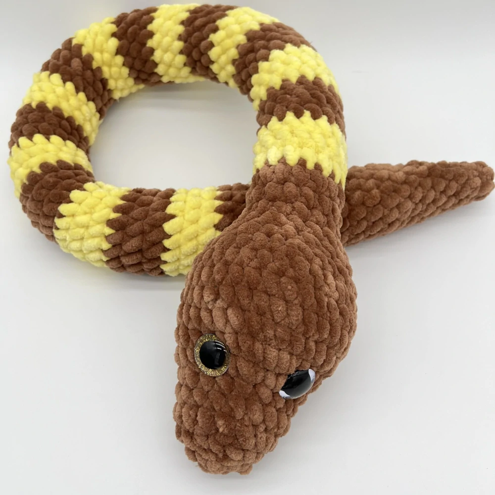 🐍 Háčkovaný had – ručně vyrobený plyšový mazlíček