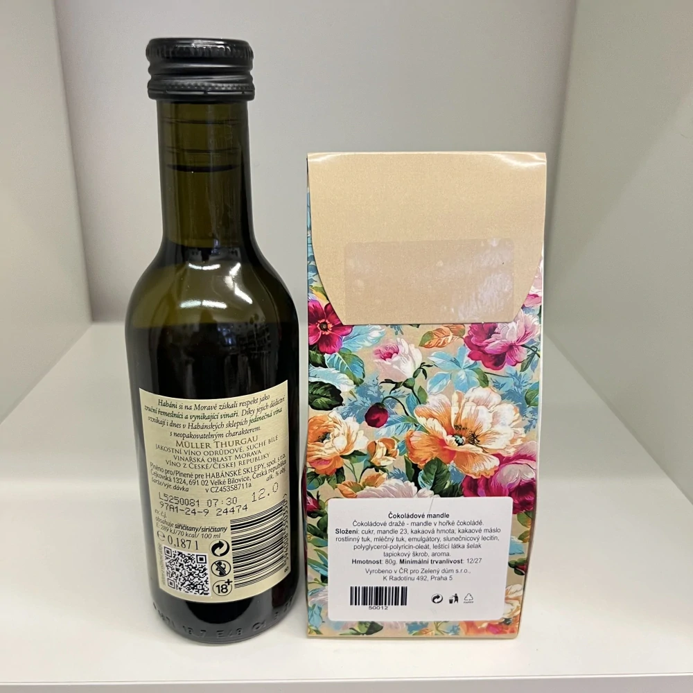 🎁 Dárková sada „S úsměvem jde všechno líp“ 🍷🍫