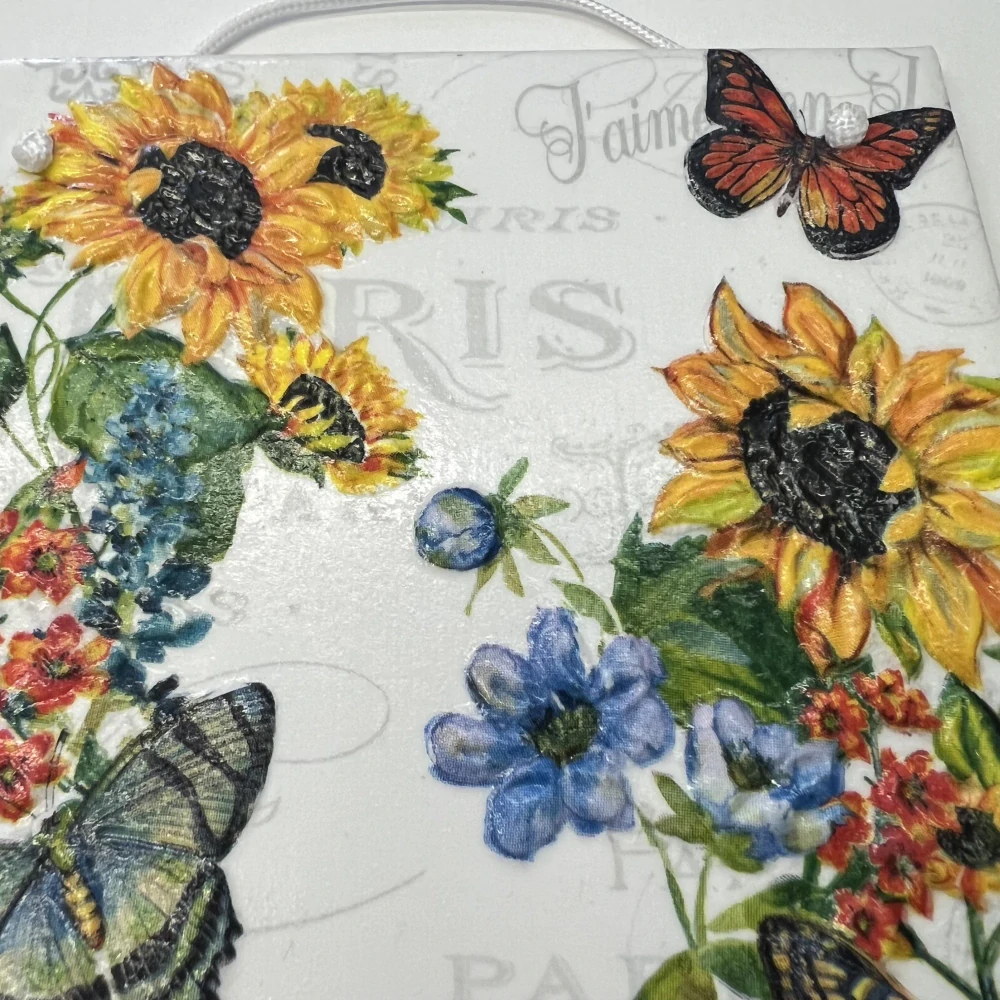🌻 Zdobená keramická dlaždice – Slunečnice a motýli 🦋✨