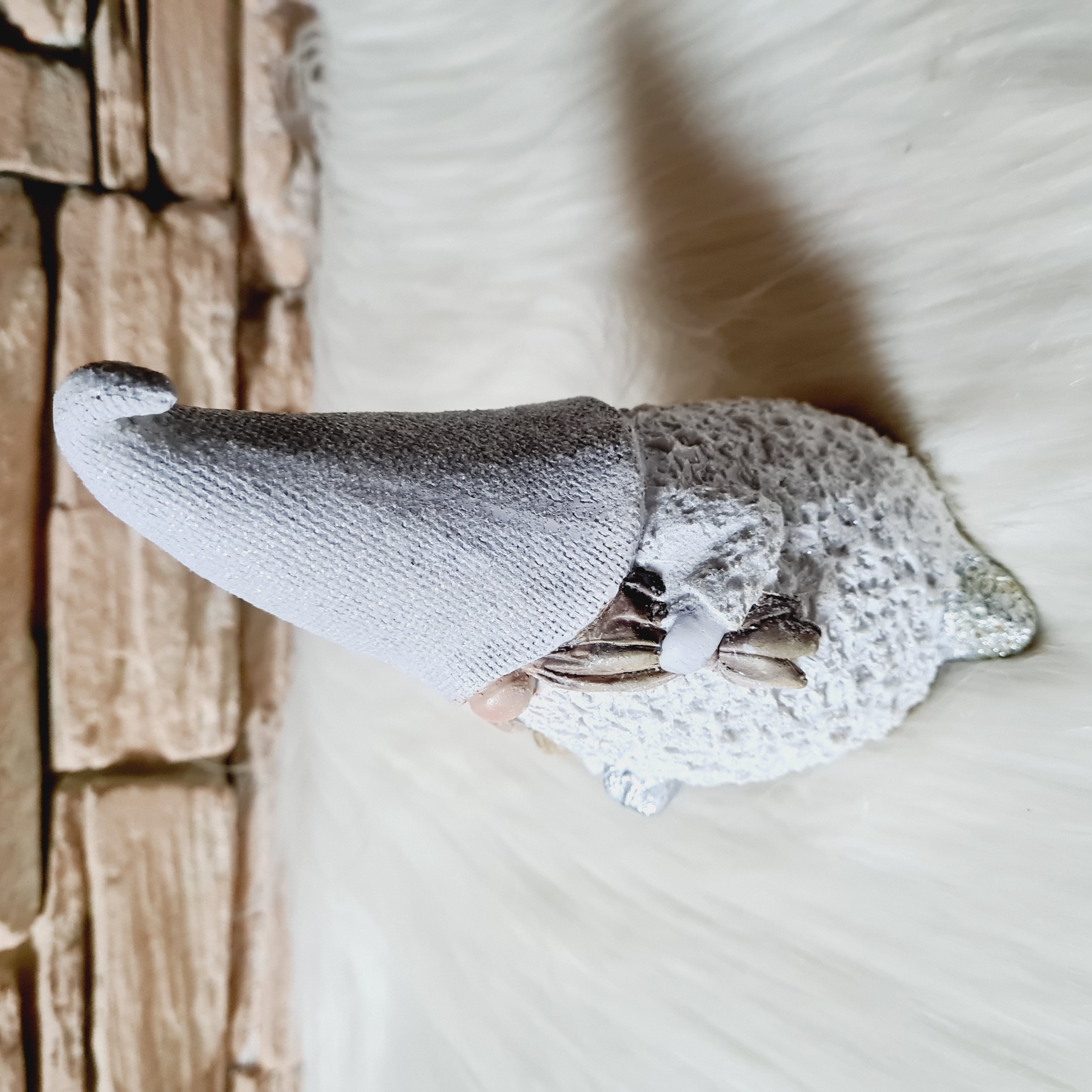 ZIMNÍ DEKORACE TROL HOLKA