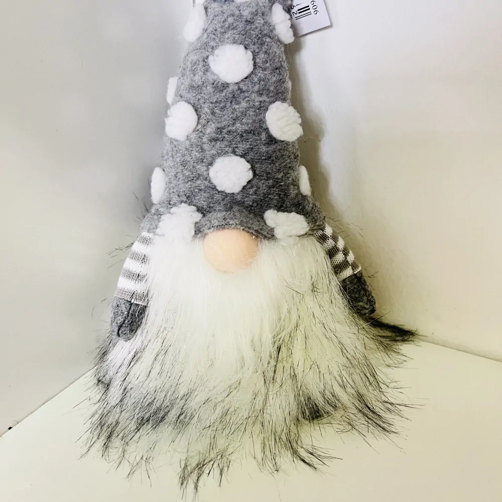 ZIMNÍ DEKORACE FIGURKA SKŘÍTKA S LED OSVĚTLENÍM