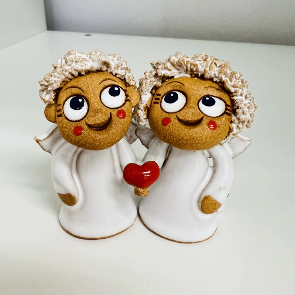 DEKORACE ZALÁSKOVANÍ ANDÍLCI SE SRDÍČKEM